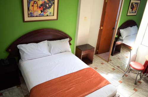 Independencia Hotel | Hostal Colors Independencia