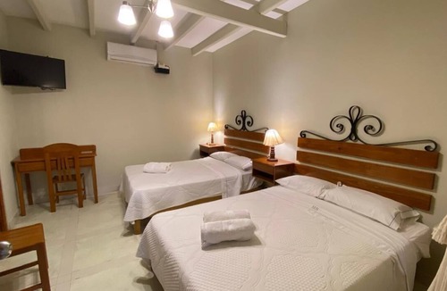 Huacachina Hotel | Hostería Suiza