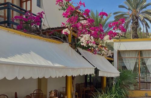 Huacachina Hotel | Hosteria Suiza