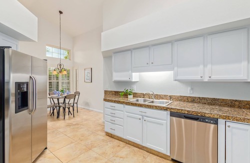 Knoell Scottsdale House | Hot Pool, Hot Tub, Putt-Putt! 2 Sweet King Suites