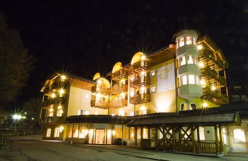 Palu Hotel | Hotel ∙ 2 guests