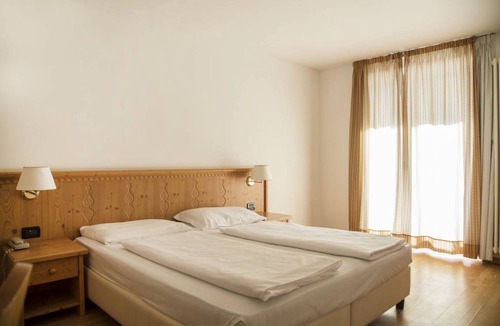 Costa Hotel | Hotel ∙ 3 guests