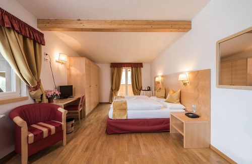 Valle San Silvestro Hotel | Hotel ∙ 3 guests