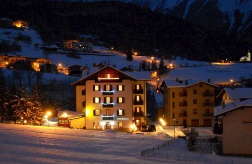 Cavedago Hotel | Hotel ∙ 4 guests