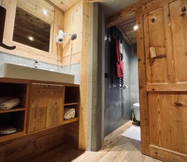 Laggio di Cadore Hotel | Hotel Albergo Giannina