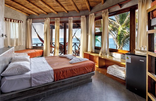 Las Pocitas Hotel | Hotel Casa de playa Mancora