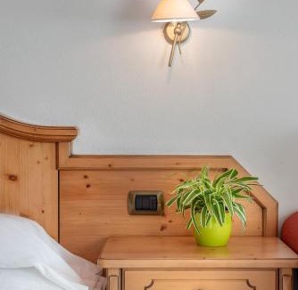 Transacqua Hotel | Hotel Castel Pietra