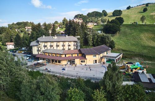 Polsa Hotel | Hotel Dolomiti - Azzurro Club