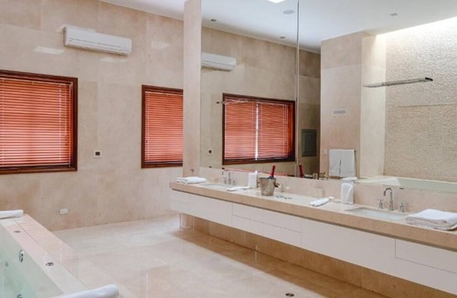Salas Hotel | Hotel & Hacienda La Caravedo