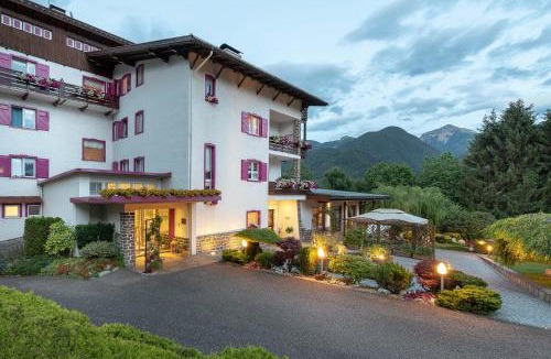 Castello-Molina di Fiemme Hotel | Hotel Latemar