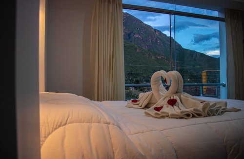 Calca Hotel | Hotel Los Laureles