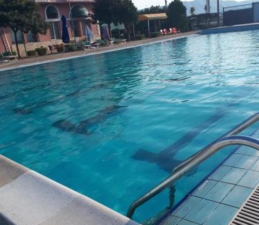 Shkoder County Hotel | Hotel Meteor