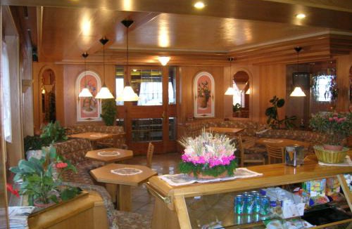Cavedago Hotel | Hotel Olisamir