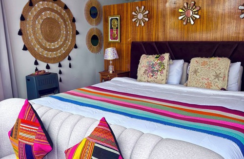 Puno Cabin | Hotel on Lake Titicaca with lake views