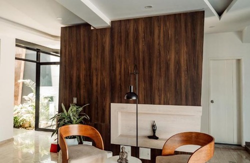Natasha Alta Hotel | Hotel QC