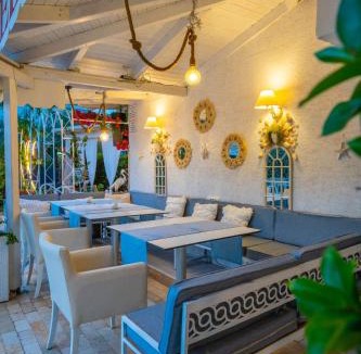 Velipoje Hotel | Hotel Valz