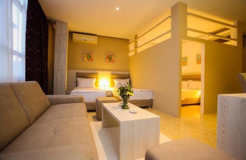 Velipoje Hotel | Hotel Valz