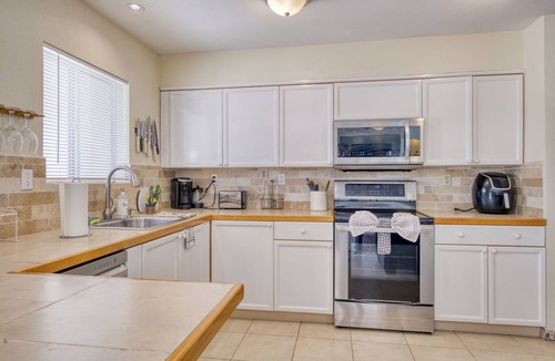 Meyer Park House | House w/Yard, Washer/Dryer, Near ASU/Airport!