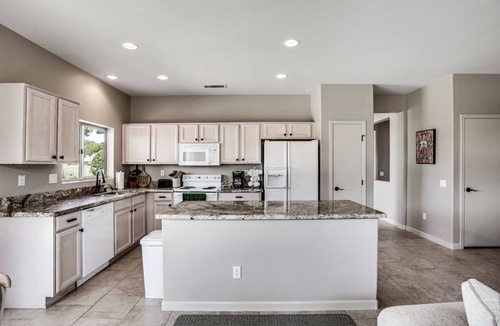 Sun City West House | House with Private Pool on Golf Course in Sun City West Arizona