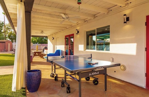 Sundown Estates House | HUGE YARD + Pool|Billiards|PingPong|Putting Green