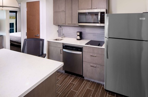 North Scottsdale Hotel | Hyatt House North Scottsdale