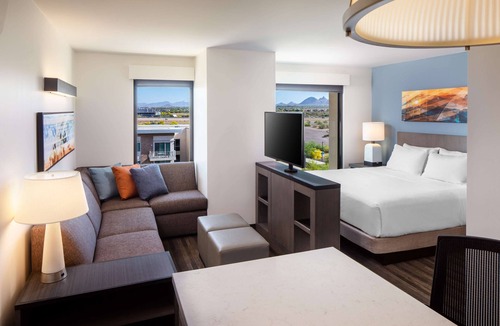 North Scottsdale Hotel | Hyatt House North Scottsdale