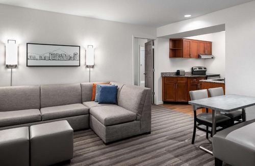 South Scottsdale Hotel | Hyatt House Scottsdale Old Town
