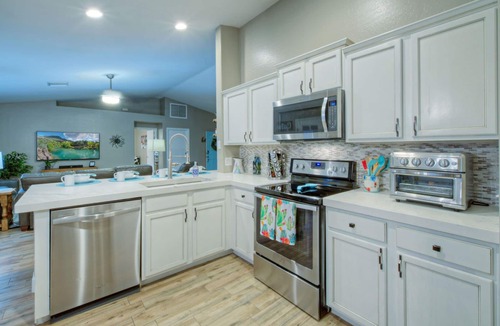 Providence House | Ideal for Golfers/Hikers/Bikers: MT Views, RESORT Living, Pvt Pool w/Opt Heat, Putting Green