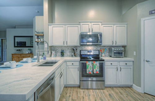 Providence House | Ideal for Golfers/Hikers/Bikers: MT Views, RESORT Living, Pvt Pool w/Opt Heat, Putting Green