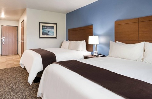Grant Creek Hotel | Ideal Room for Small Families w/Kitchenette Near A Carousel for Missoula