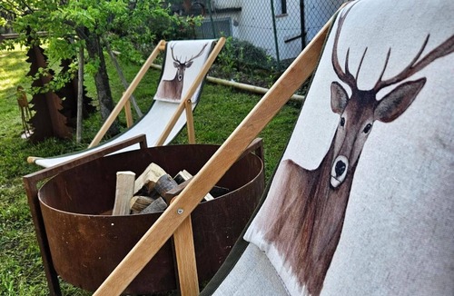 Roana Apartment | 'Il Bosco' Room with Mountain View, Shared Garden and Wi-Fi