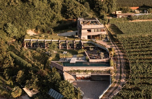 Caldaro Sulla Strada del Vino Apartment | Im Zeitlauf Adults only