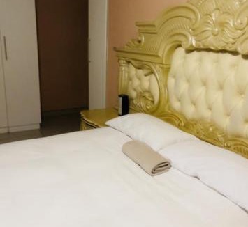 Esikhawini H House | Imbamfu guest house