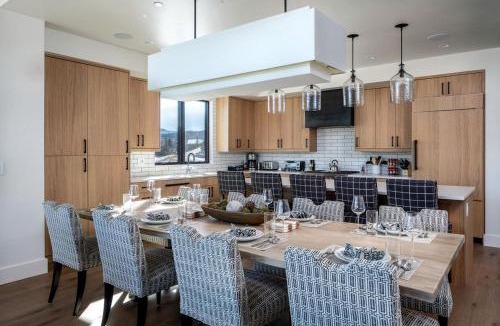 Big Sky Villa | Impressive Mountain Villa with Hot-tub and Impressive Views in Big Sky, Montana