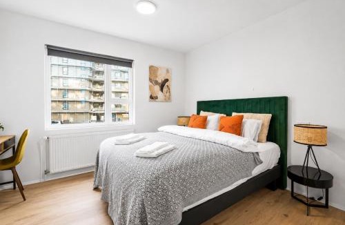Kopavogur Apartment | Indulge in Comfort Just Steps from Smáralind Mall