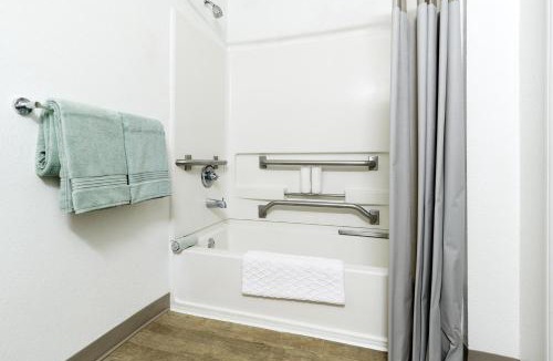Woods Cross Hotel | InTown Suites Extended Stay Salt Lake City UT - Woods Cross