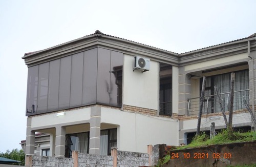 Bluff House | ISILOSAMANZI GUEST HOUSE