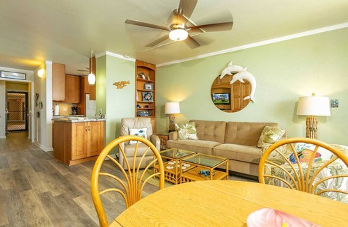 Maalaea Condo | Island Sands Unit 206 Direct Oceanfront View. Enjoy the saltwater oceanfront swimming pool.