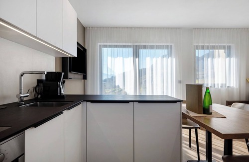 Berg/Monte Apartment | Apartment 'Weingut Gasshof Heindl' with Mountain View, Shared Pool and Wi-Fi
