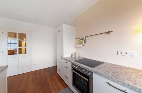 Appiano Sulla Strada del Vino Apartment | Holiday Apartment 'Weingut Zail' with Mountain View, Wi-Fi and Air Conditioning