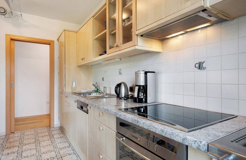Castelvecchio Alto Apartment | Apartment 'Montiggl' with Mountain View, Wi-Fi and Air Conditioning