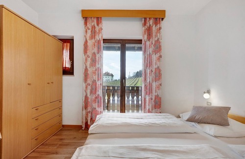 Berg/Monte Apartment | Room "Harmony" with Mountain View, Shared Garden and Wi-Fi