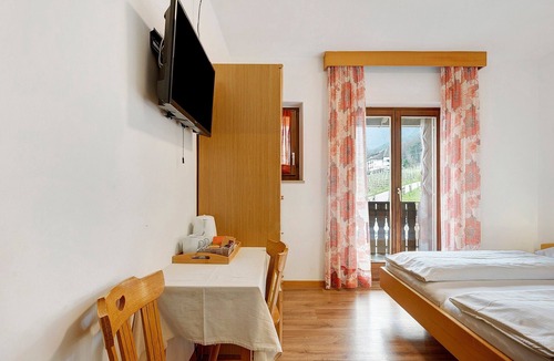 Berg/Monte Apartment | Room "Harmony" with Mountain View, Shared Garden and Wi-Fi