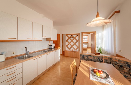 Pianizza Di Sopra Apartment | 729B Apartments Haus Weinberg