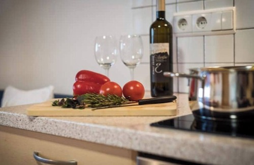 Cortina Sulla Strada del Vino Apartment | Winery Hofer Hof - CA. TRAMINER