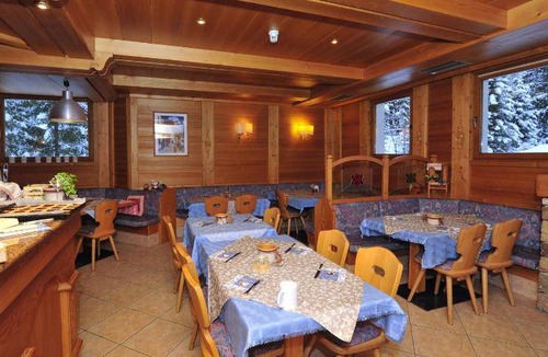 San Martino di Castrozza Apartment | 70 m² Serviced apartment ∙ 6 guests