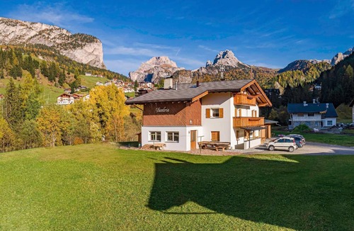 Selva di Val Gardena House | Holiday house Wolkenstein in Gröden (Selva di Val Gardena for 1 - 17 persons with 7 bedrooms - Holid