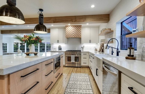 Wimberley House | Jacob`s Well Vineyard