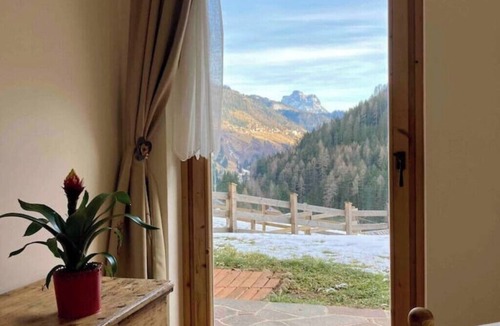 Livinallongo del Col di Lana Apartment | Jardì Val Fodom:ncharming three-room apartment with a view