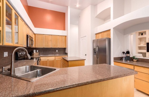 Fountain Hills House | ★ Jump in! ★ Luxurious spread in the desert & no annoying neighbors! Comfy beds!